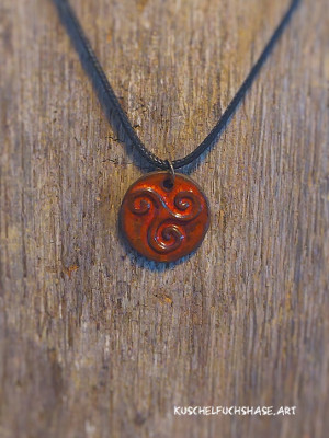 Anhänger 0126 - Triskele - rot